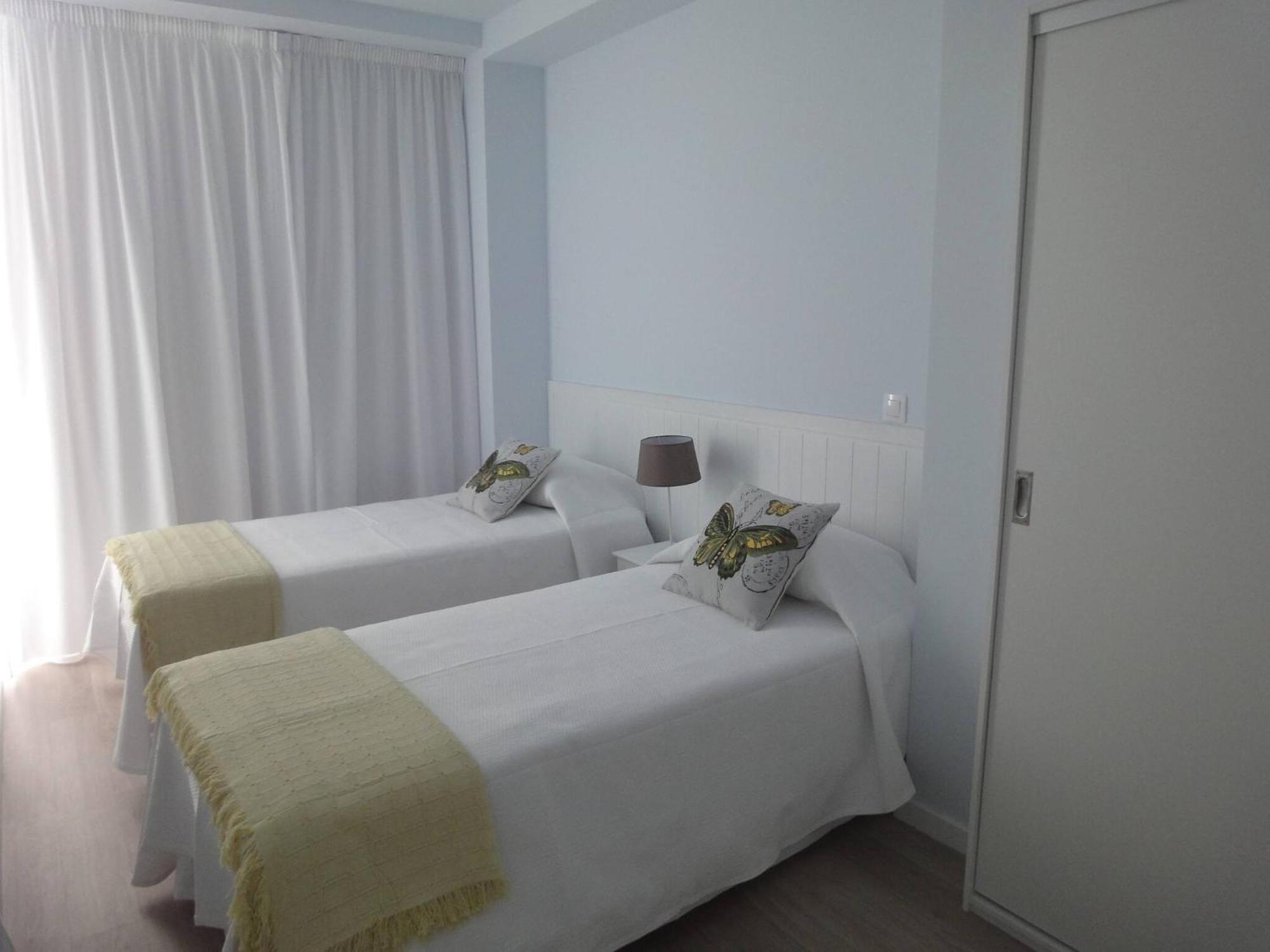 Apartamentos Almeida Garrett Ponta Delgada  Luaran gambar